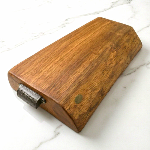 Oak chopping board with metal - oak,