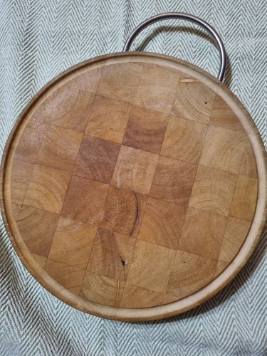 Round wooden chopping board - round,